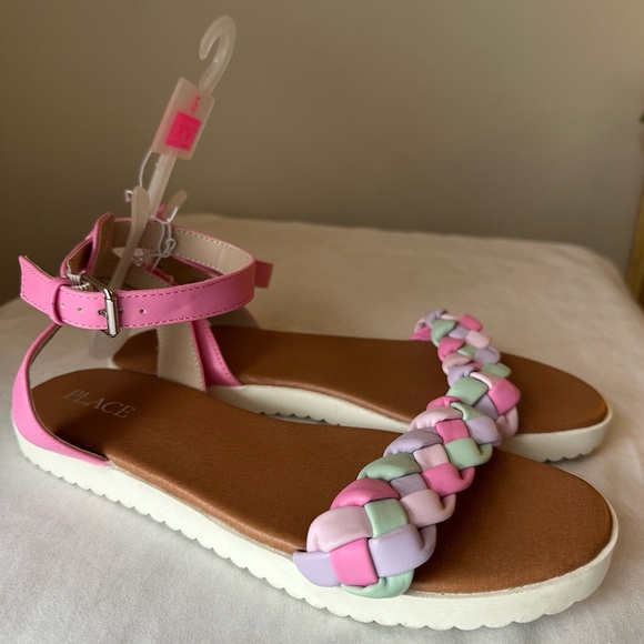 Cute pastel braided sandals - Picture 2 of 3